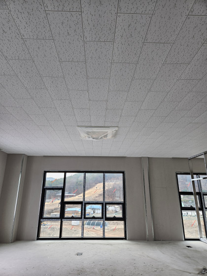 천장형 에어컨 설치 및 갈바공사 현장