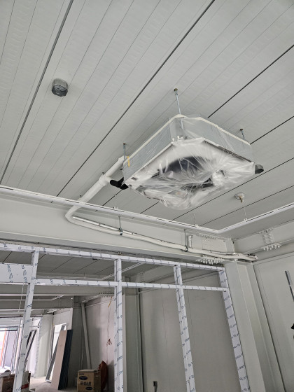 천장형 에어컨 설치 및 갈바공사 현장